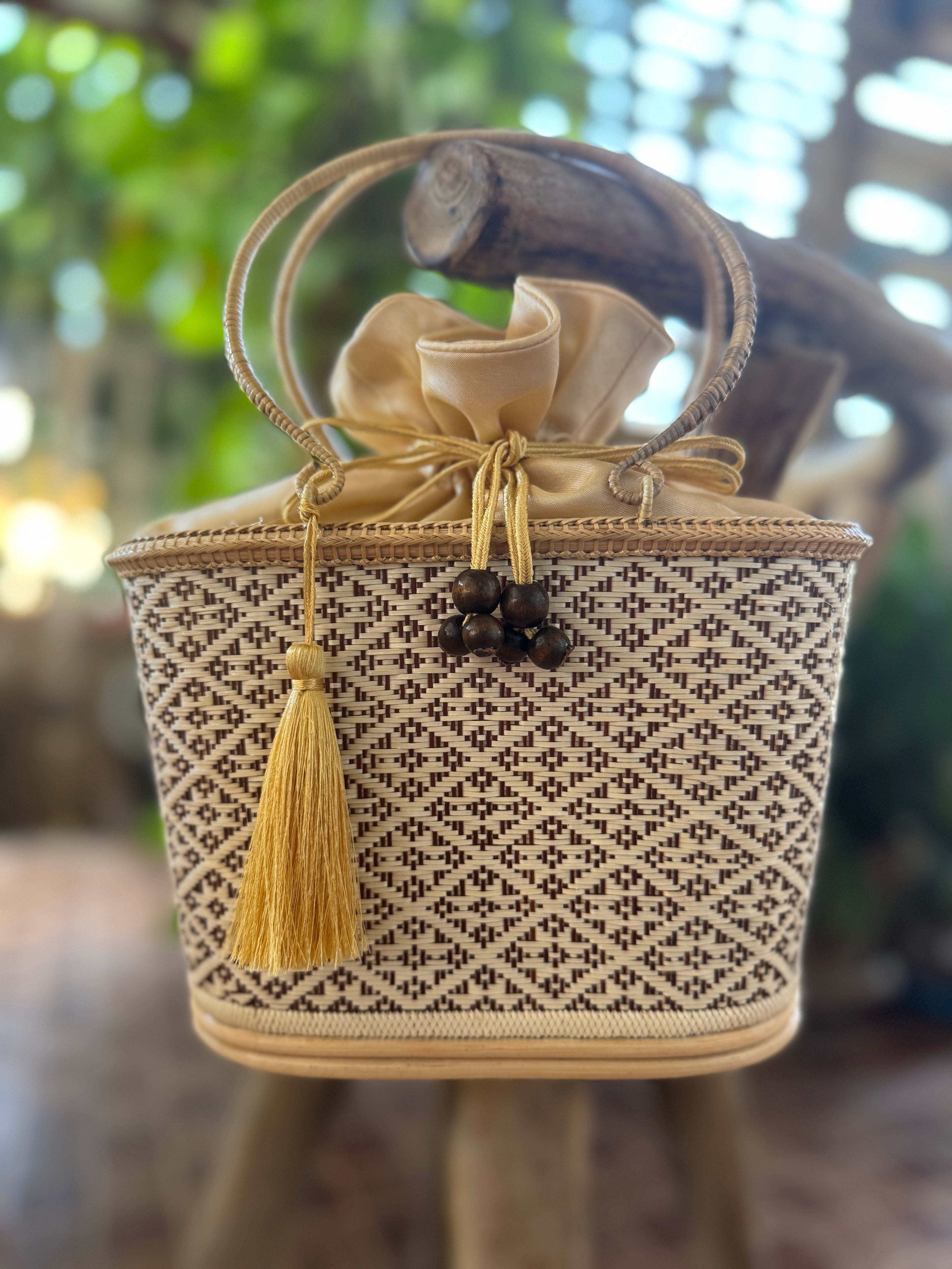 Unique Shape Oval Rattan Handbags